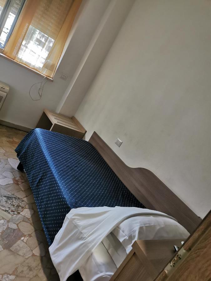 Hotel Bissi มิลาน ห้อง รูปภาพ