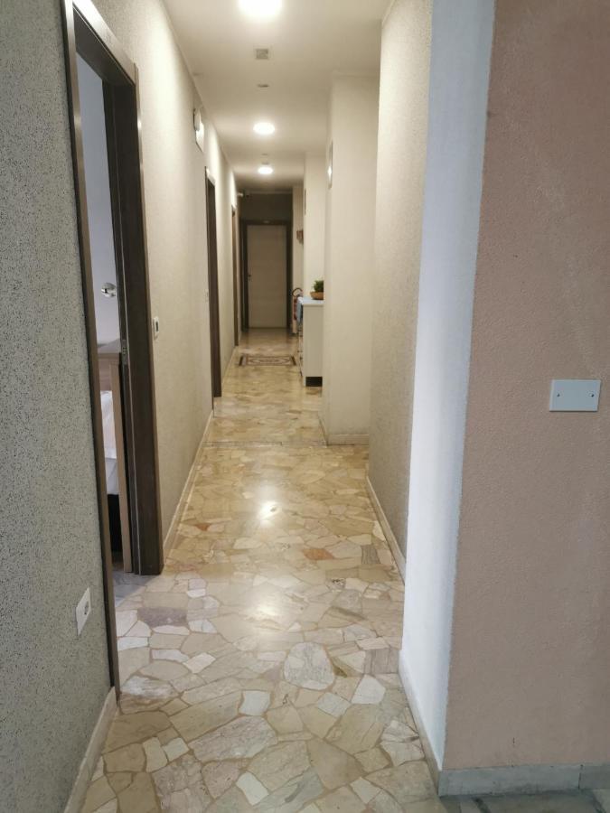 Hotel Bissi มิลาน ภายนอก รูปภาพ